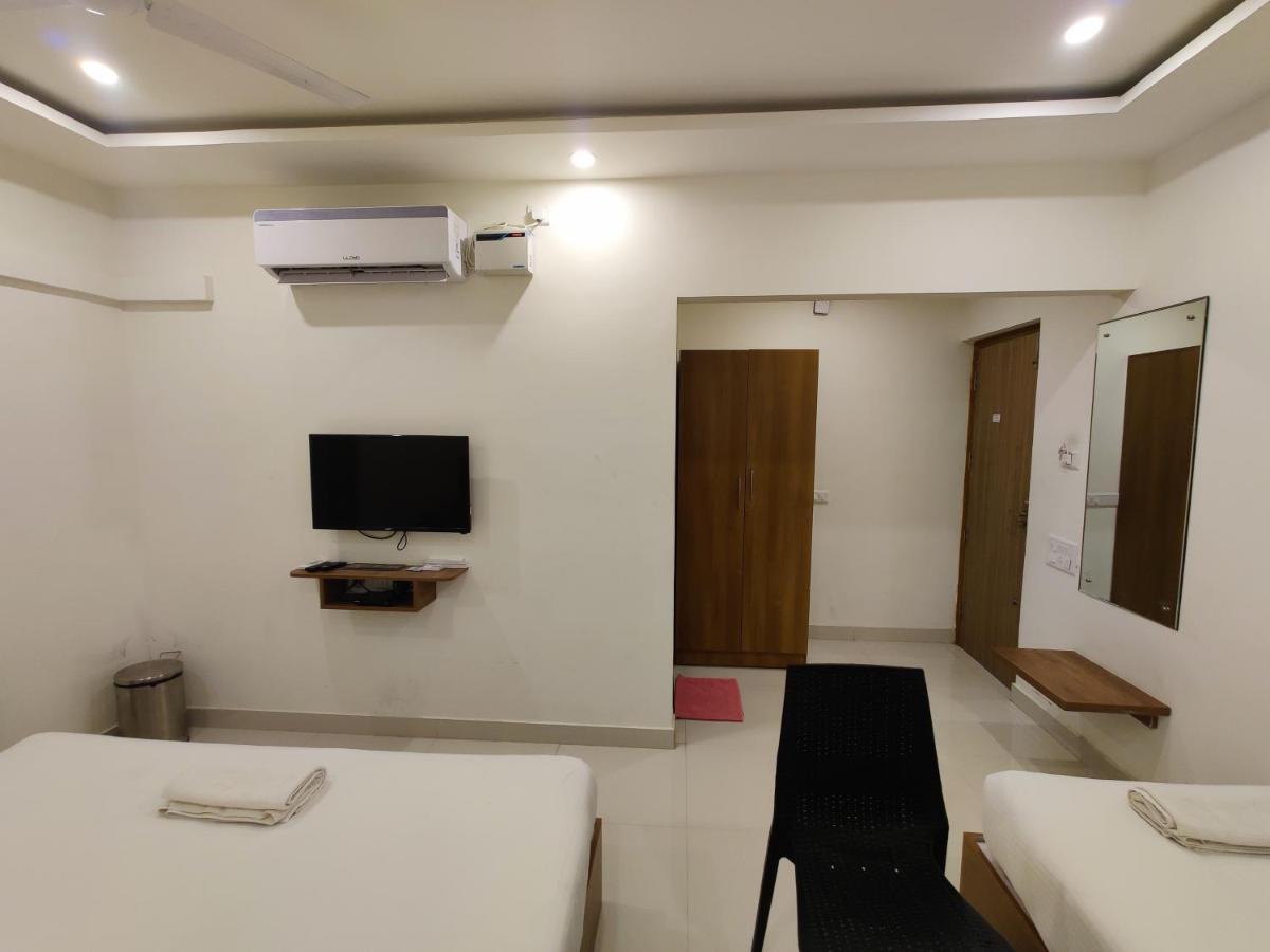 Hotel Airport City Dod Jala エクステリア 写真