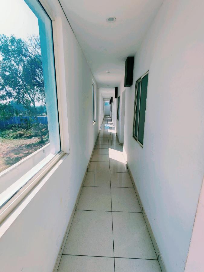 Hotel Airport City Dod Jala エクステリア 写真