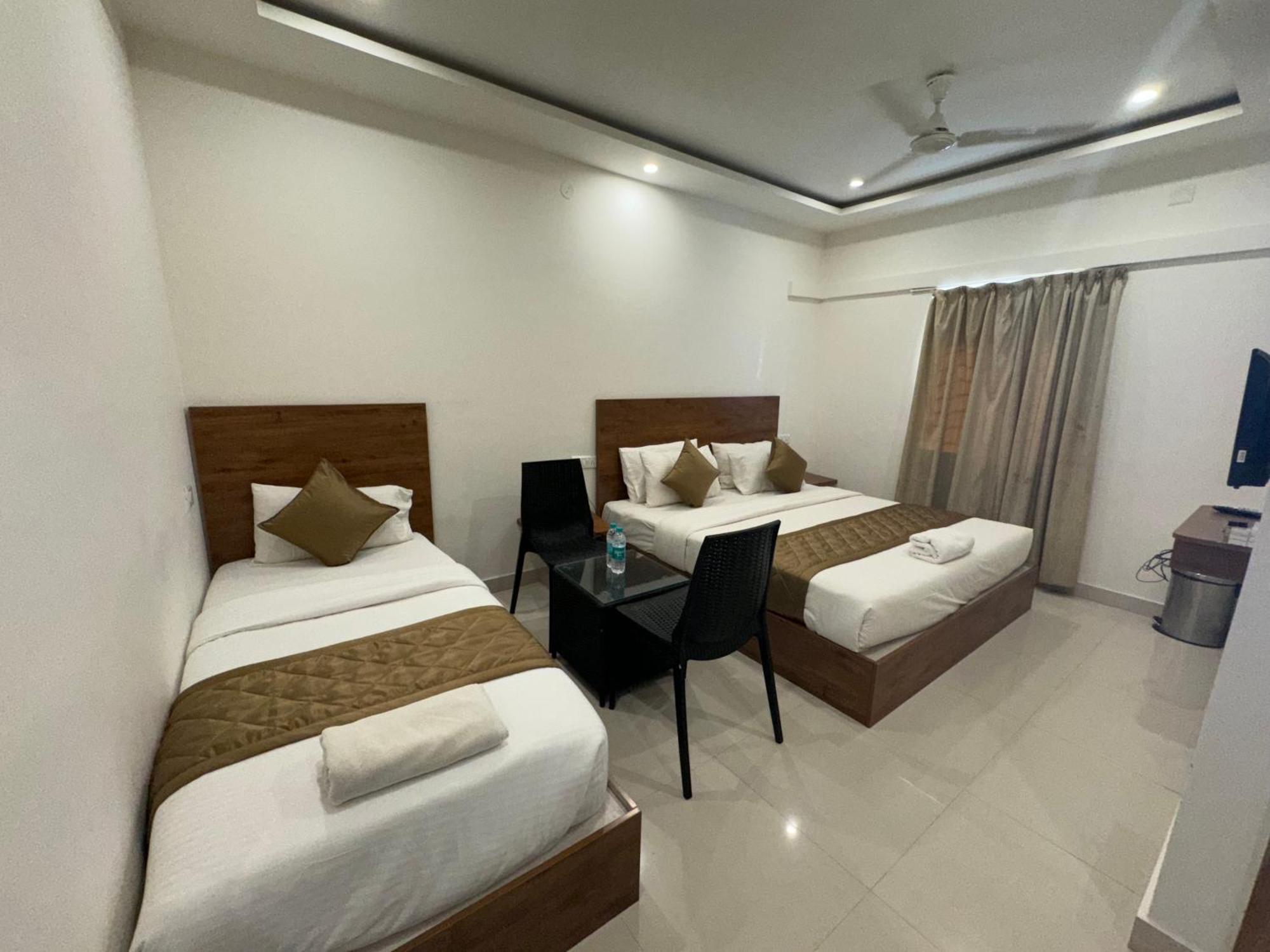 Hotel Airport City Dod Jala エクステリア 写真